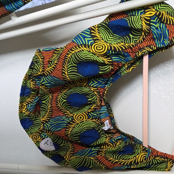 Multicolor Two Piece AFRICAN Set - Picture 6 of 7